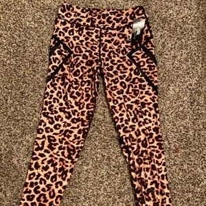 LOTUS LEOPARD LEGGINGS